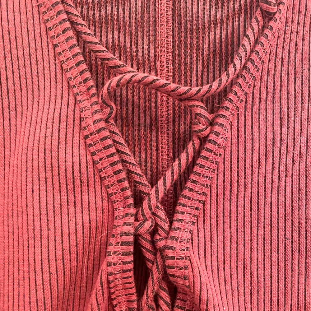 Lush Red Ribbed Tank Top - Picture 3 of 5